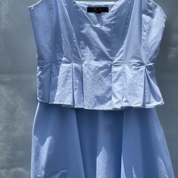 Dress - Picture 2 of 7